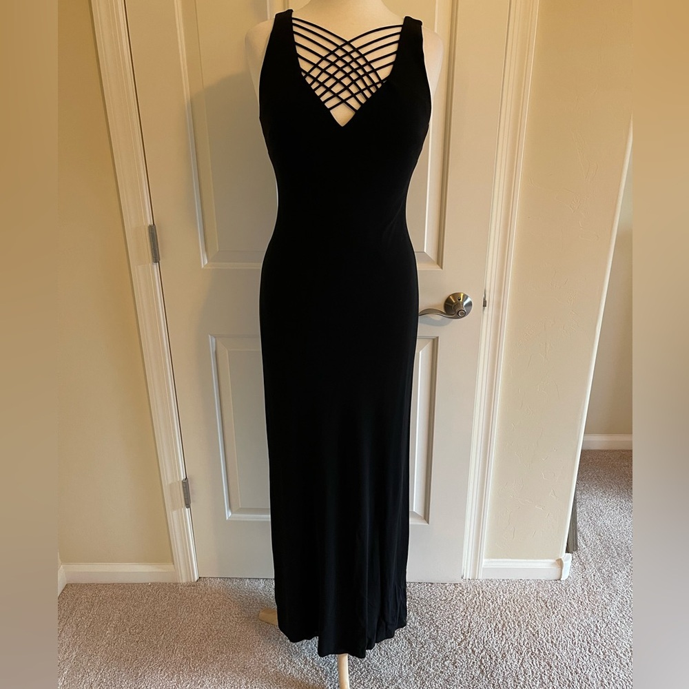 Sz 4 Rex Lester black gown